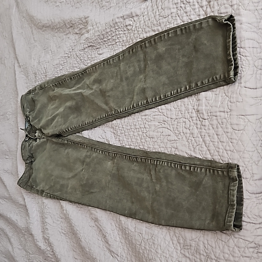 Buffalo David Bitton,Mid Rise Stretch Skinny Olive Jeans, EUC, Size 6/28